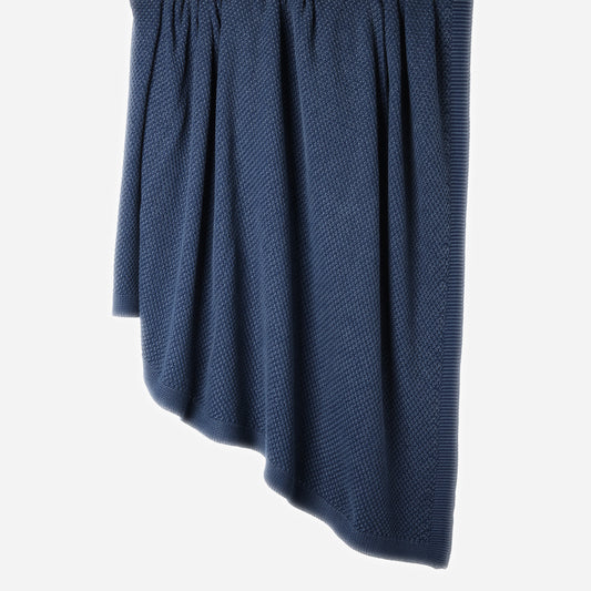 Hanging Raindrops cotton throw in Indigo