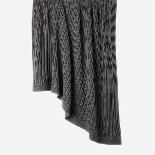 Hanging Ridge Lines 100% cotton throw in Black Acid Wash