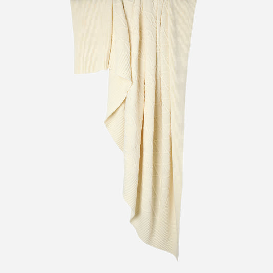 Hanging Diamonds 100% cotton knitted throw in Ecru
