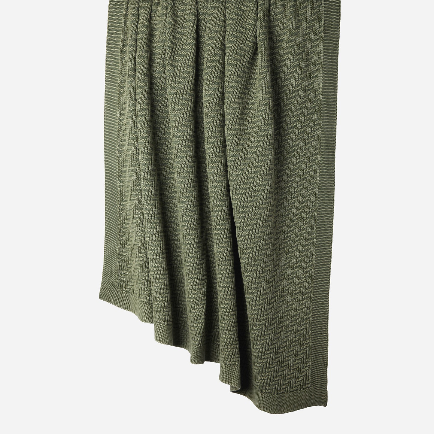 Hanging Interlace 100% cotton knitted throw in Olive
