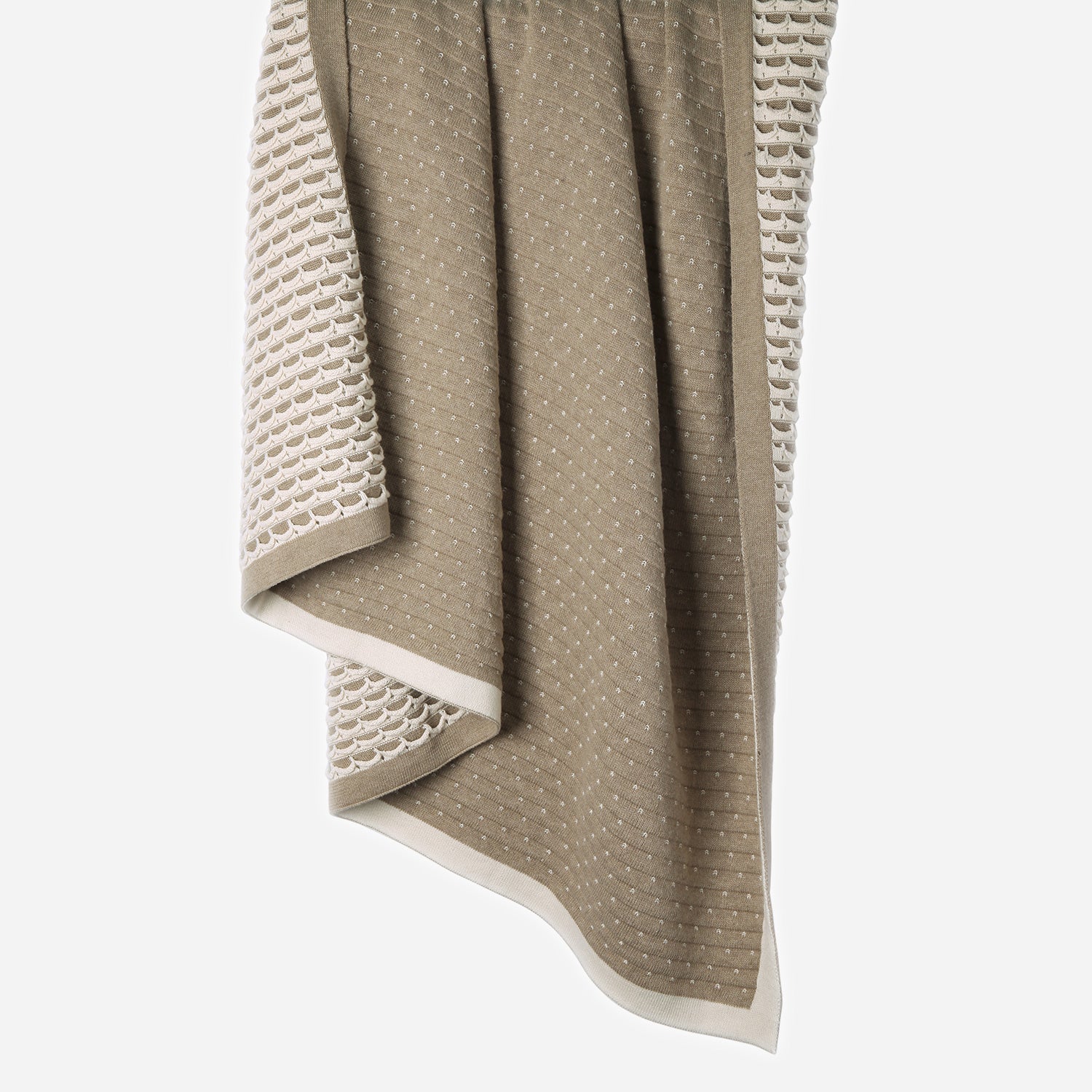 Hanging Scallops 100% cotton knitted throw in Natural Melange / Ecru showing reversible sides
